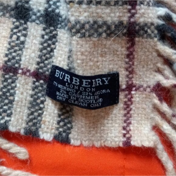 BURBERRY CHECK BEIGE SCARF MADE IN ENGLAND - Picture 6 of 6